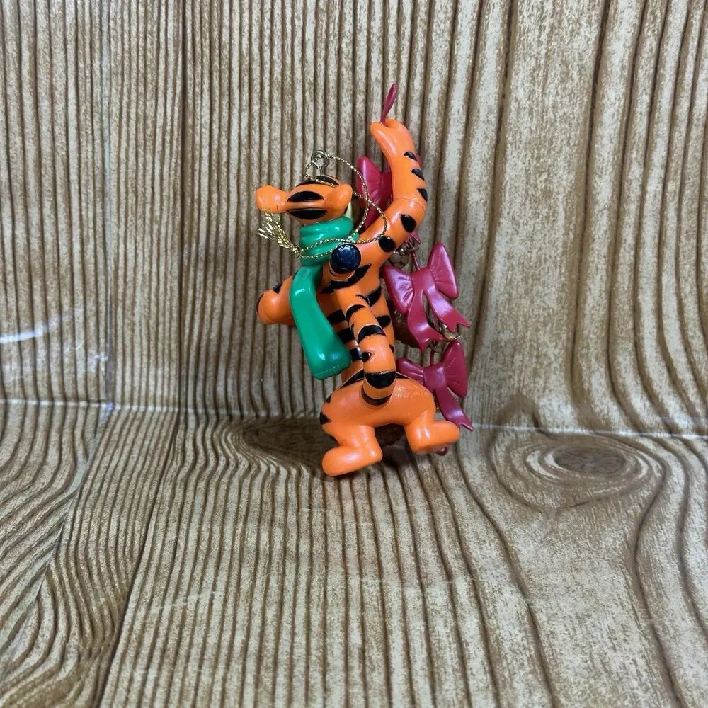 Disney Tigger Christmas‎ Ornament Acorns Winnie the Pooh 3.5